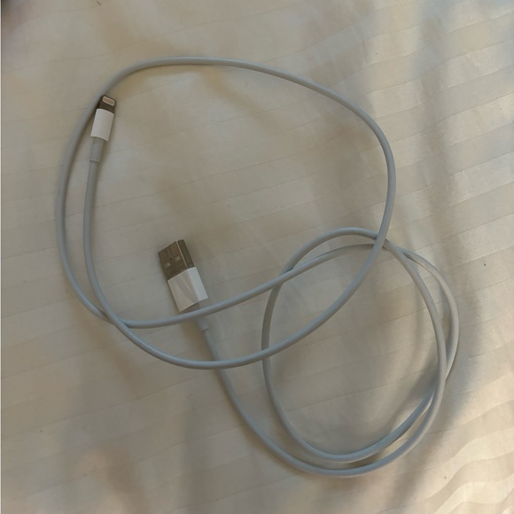 Apple usb charger wire - Picture 1 of 1